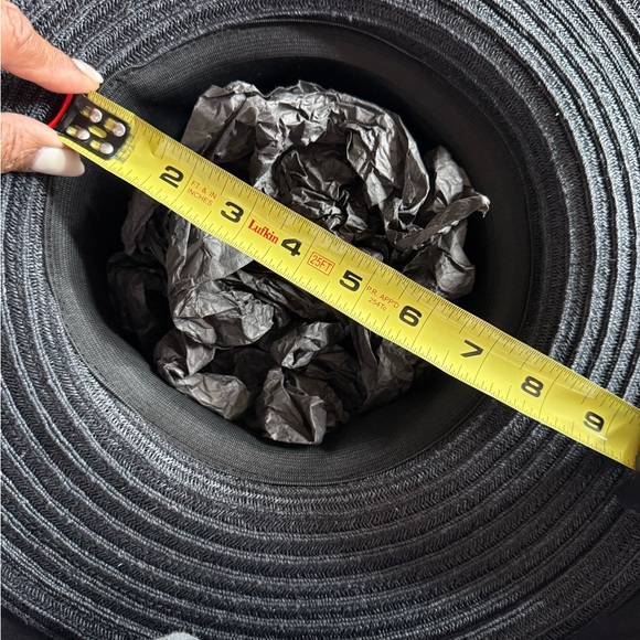 Esenshel Big Bowler Hat in Black Hemp - Picture 13 of 13